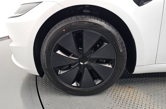 Tesla Model 3 Premium Long Range RWD — пробег 424 км — фото 5 из 5