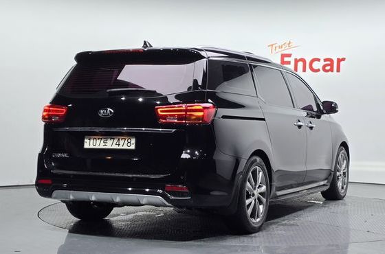 Kia Carnival 9-Seater Noblesse Special — пробег 139 533 км — фото 2 из 5