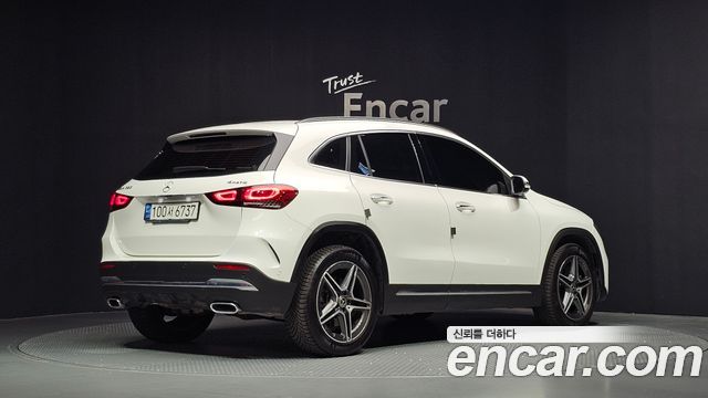 Mercedes-Benz GLA-Class GLA250 4MATIC — пробег 44 579 км — фото 2 из 5
