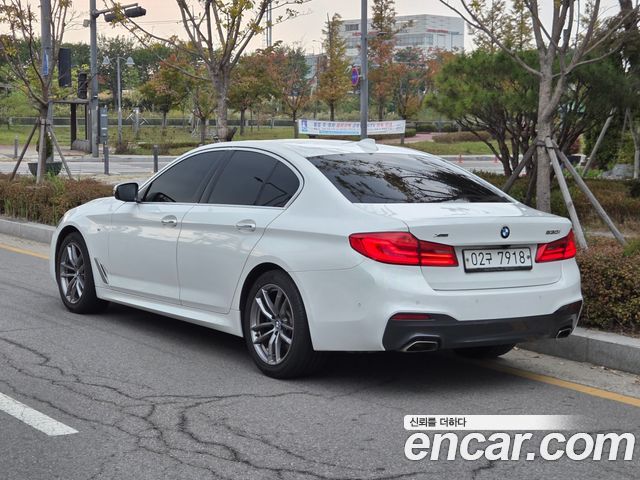 BMW 5-Series 530i M Sport Package — пробег 144 580 км — фото 4 из 5