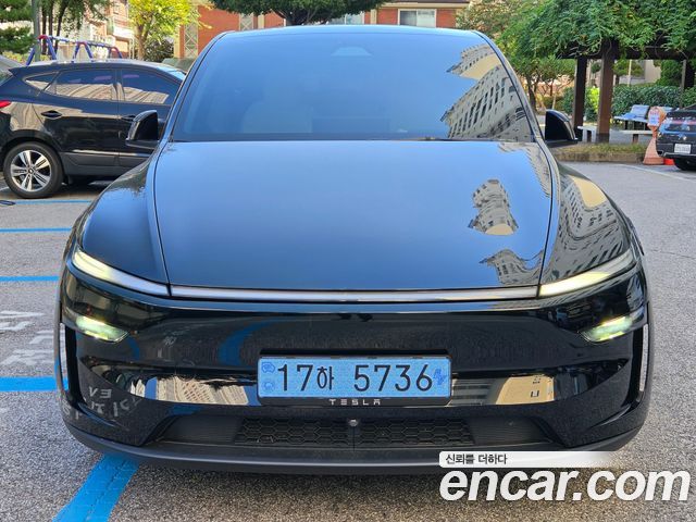 Tesla Model Y Long Range AWD — пробег 24 500 км — фото 2 из 5
