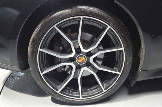 Porsche Taycan Base — пробег 54 051 км — фото 5 из 5