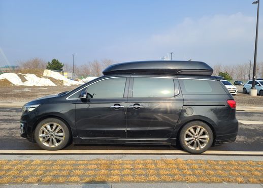 Kia Carnival 9-seater Hi-Limousine Prestige — пробег 279 900 км — фото 5 из 5