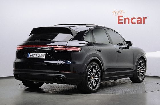 Porsche Cayenne 3.0 — пробег 90 876 км — фото 2 из 5