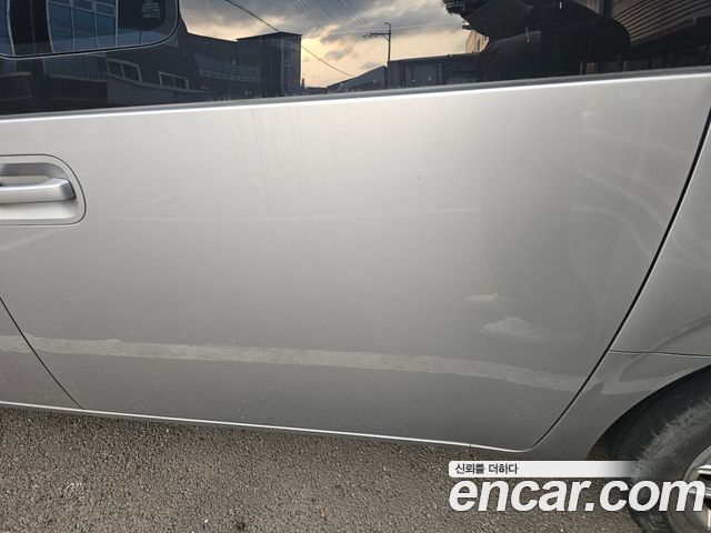 Hyundai Staria Cargo 5-Seater Modern — пробег 50 400 км — фото 4 из 5