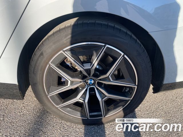 BMW 5-Series 520i M Sport — пробег 12 626 км — фото 5 из 5