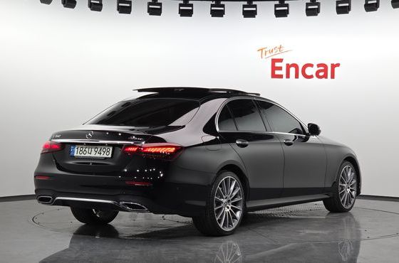 Mercedes-Benz E-Class E350 4MATIC AMG Line — пробег 35 694 км — фото 2 из 5