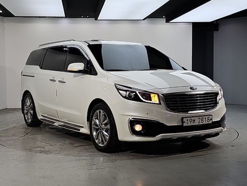 Kia Carnival 9-seater Prestige — пробег 167 000 км — фото 2 из 5