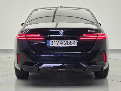 BMW 5-Series 520i M Sport — пробег 8 006 км — фото 4 из 5