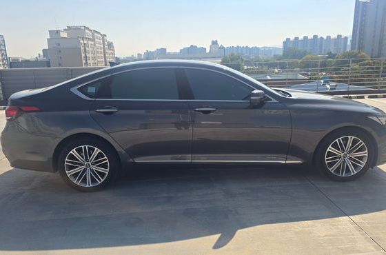 Genesis G80 2.2D AWD Luxury — пробег 300 000 км — фото 4 из 5