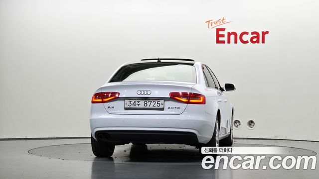 Audi A4 2.0 TDI dynamic B8 — пробег 130 599 км — фото 4 из 5