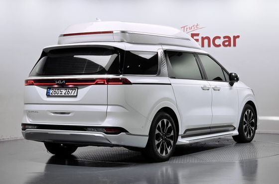 Kia Carnival Gasoline 4-Seater Hi-Limousine Signature — пробег 71 282 км — фото 2 из 5