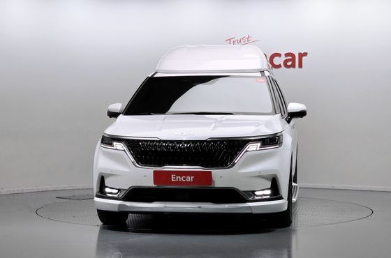 Kia Carnival Gasoline 4-Seater Hi-Limousine Signature — пробег 71 282 км — фото 3 из 5