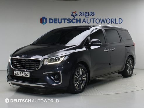 Kia Carnival 9-Seater Luxury — пробег 123 673 км — фото 1 из 5