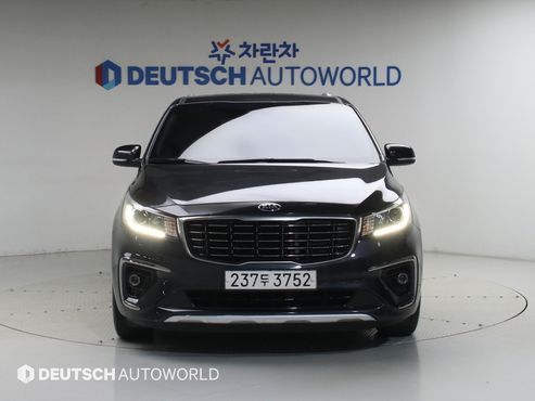 Kia Carnival 9-Seater Luxury — пробег 123 673 км — фото 3 из 5