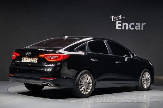 Hyundai Sonata 2.0 Smart — пробег 210 384 км — фото 2 из 5