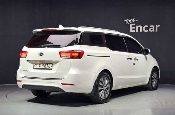 Kia Carnival 11-seater Prestige — пробег 138 832 км — фото 2 из 5