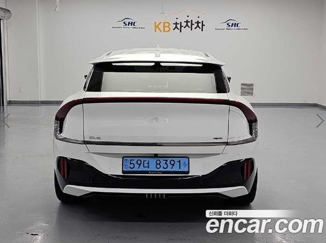 Kia EV6 GT 4WD — пробег 26 178 км — фото 4 из 5