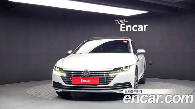 Volkswagen Arteon 2.0 TDI Premium — пробег 115 631 км — фото 3 из 5
