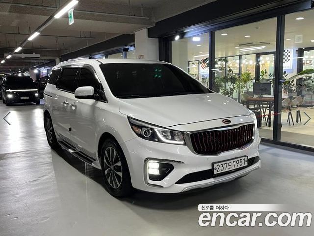 Kia Carnival 11-seater Prestige — пробег 160 591 км — фото 1 из 5