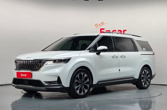 Kia Carnival Diesel 9-Seater Signature — пробег 74 057 км — фото 1 из 5