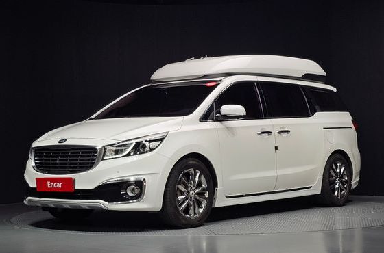 Kia Carnival 9-seater Hi-Limousine Noblesse — пробег 117 601 км — фото 1 из 5