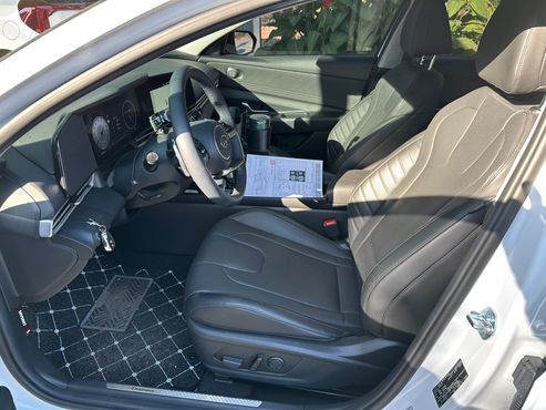Hyundai AVANTE 1.6 Inspiration — пробег 8 320 км — фото 5 из 5