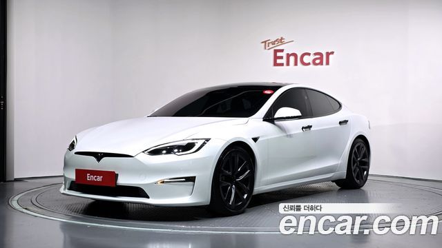Tesla Model S AWD — пробег 31 125 км — фото 1 из 5