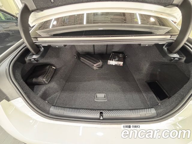 BMW i5 eDrive 40 M Sport — пробег 4 800 км — фото 5 из 5