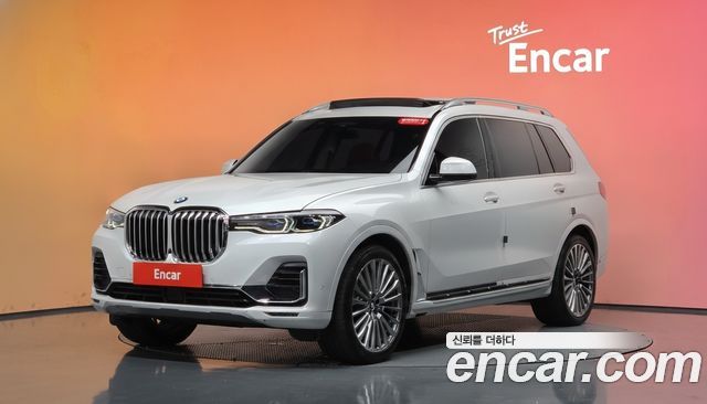 BMW X7 xDrive 40i Design Pure Excellence 6-Seater — пробег 124 844 км — фото 1 из 5