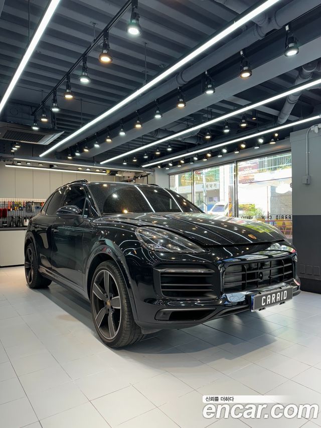 Porsche Cayenne 3.0 PLATINUM EDITION — пробег 52 000 км — фото 1 из 5