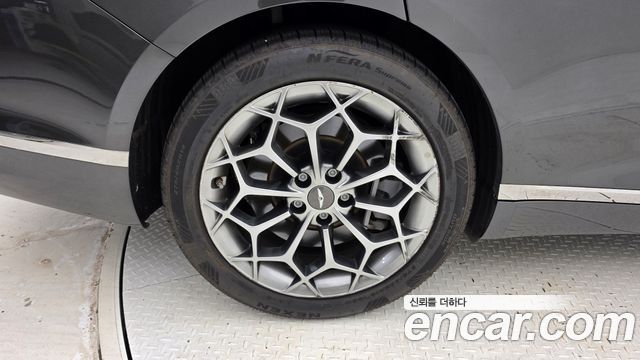 Genesis G80 из Кореи Encar