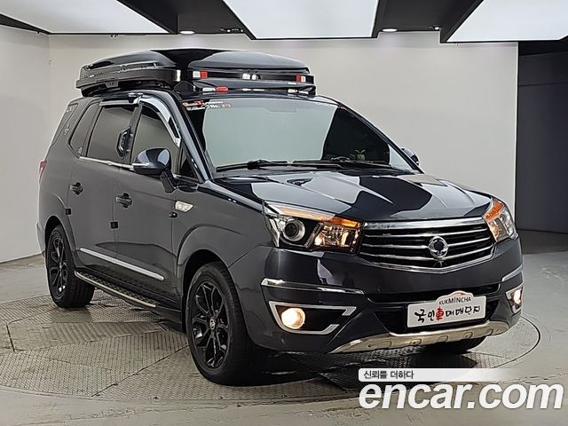 Ssangyong KORANDO 4WD RX 9-seater — пробег 177 000 км — фото 2 из 5