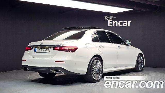 Mercedes-Benz E-Class из Кореи Encar