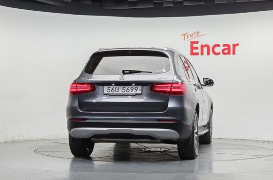 Mercedes-Benz GLC-Class GLC350e 4MATIC Premium — пробег 60 841 км — фото 4 из 5