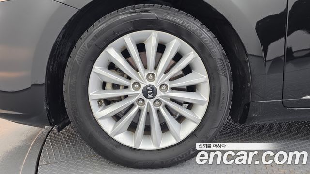 Kia K7 из Кореи Encar