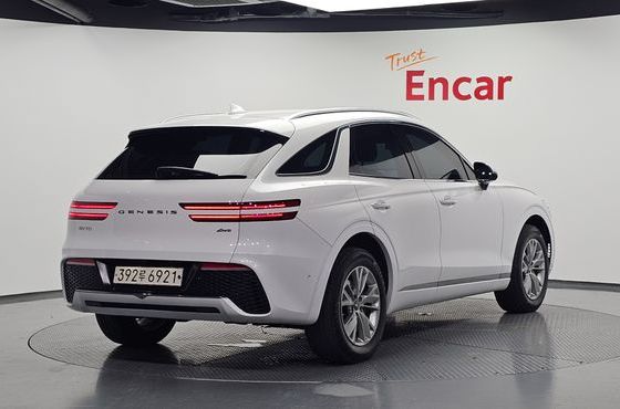 Genesis GV70 2.2 Diesel AWD — пробег 107 640 км — фото 2 из 5