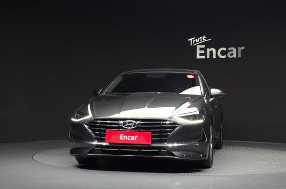Hyundai Sonata 2.0 Premium Family — пробег 122 235 км — фото 3 из 5