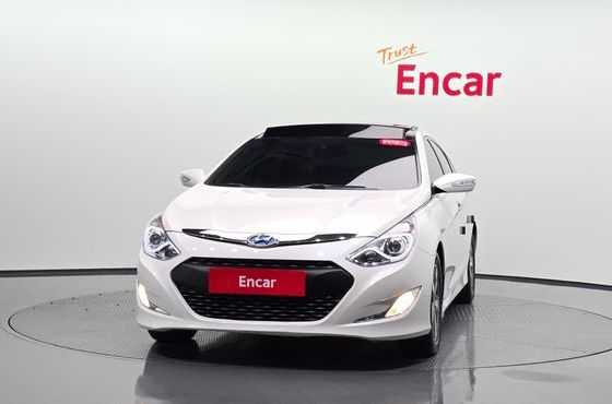 Hyundai Sonata 2.0 Premier — пробег 107 055 км — фото 3 из 5