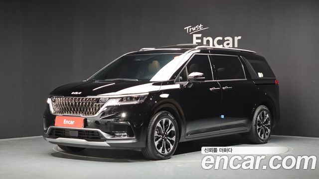Kia Carnival Diesel 9-Seater Signature — пробег 11 787 км — фото 1 из 5
