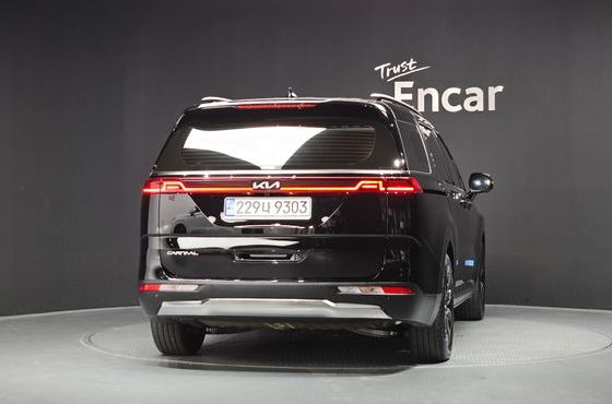 Kia Carnival Diesel 9-Seater Signature — пробег 11 787 км — фото 4 из 5