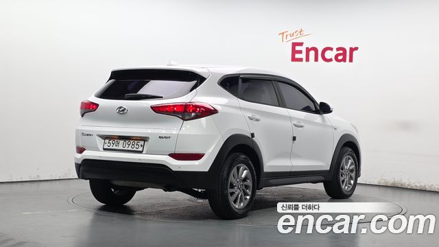 Hyundai Tucson Diesel 1.7 2WD Style — пробег 137 818 км — фото 2 из 5