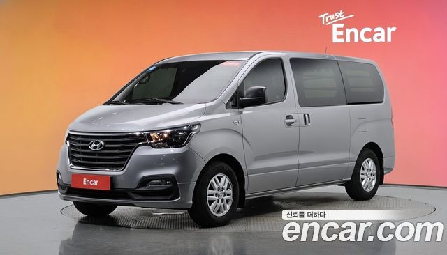 Hyundai Starex Van 3-Seater Smart — пробег 40 259 км — фото 1 из 5