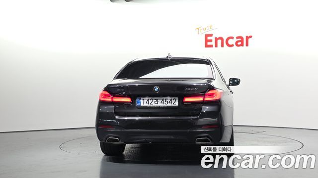 BMW 5-Series 530i xDrive M Sport Package — пробег 55 553 км — фото 4 из 5