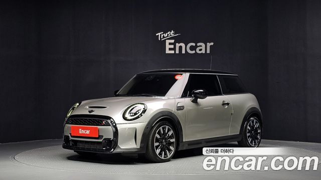Mini Cooper Classic Launch Pack Third Generation — пробег 53 512 км — фото 1 из 5