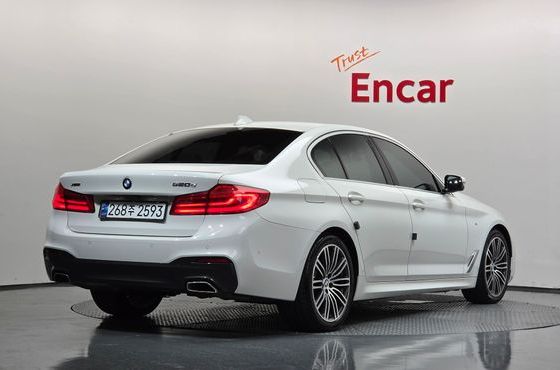 BMW 5-Series 520d xDrive M Sport Package Plus — пробег 68 445 км — фото 2 из 5
