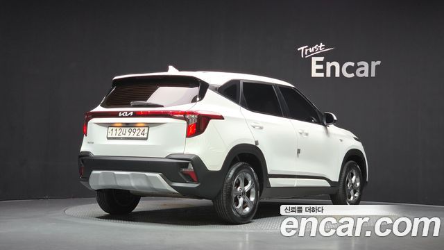 Kia Seltos из Кореи Encar