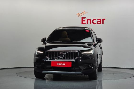 Volvo XC40 B4 Inscription — пробег 75 496 км — фото 3 из 5