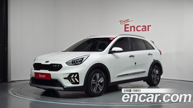 Kia Niro 1.6 HEV Prestige — пробег 130 553 км — фото 1 из 5