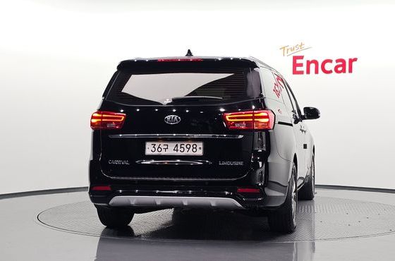 Kia Carnival 7-Seater Limousine VIP — пробег 162 347 км — фото 4 из 5